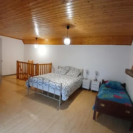 Apartment L'aurore De Vouglans 4-5 Personnes Pont-de-Poitte
